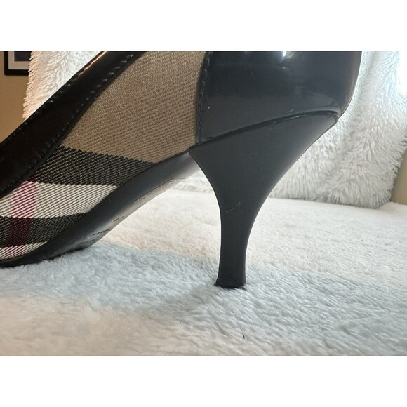 Burberry Nova Check Leather Pumps Heels 3” Size 7.5 US 38 EUR Black ***Flaws*** - Picture 16 of 16